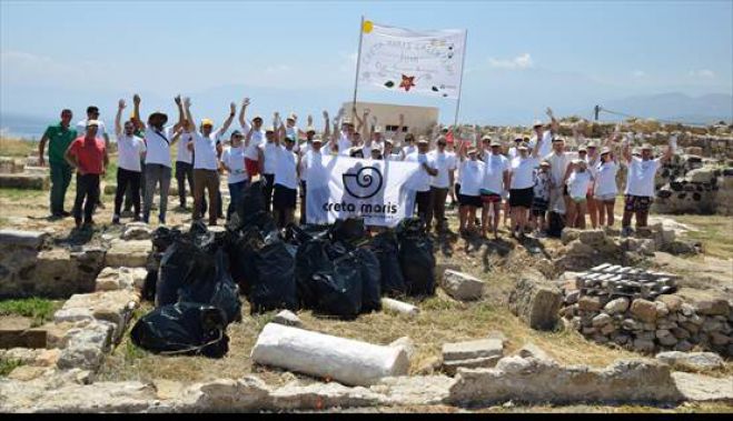 Creta Maris Beach Resort: Καθαρισμός Αρχαιλογικού χώρου &quot;Καστρί&quot;