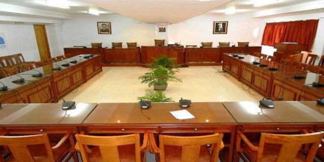Συνεδριάσεις δημοτικών συμβουλίων σε Χανιά και Κίσσαμο