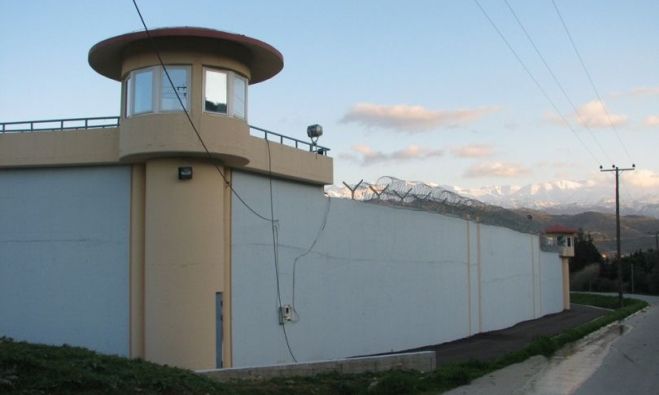Συνεχίζονται στάσεις εργασίας από τους εξωτερικούς φρουρούς των φυλακών στα Χανιά