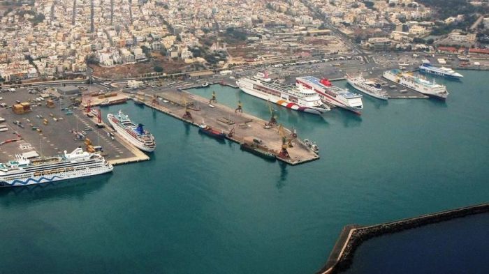 Πτώση άντρα στο λιμάνι Ηρακλείου
