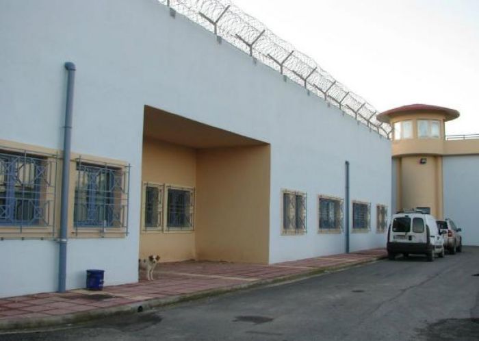 Αναστέλλονται προσωρινά οι στάσεις εργασίας των εξωτερικών φρουρών στην φυλακές Χανίων