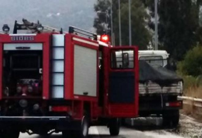Πυρκαγιά σε φορτηγό στην εθνική οδό στο ύψος των Μουρνιών στα Χανιά
