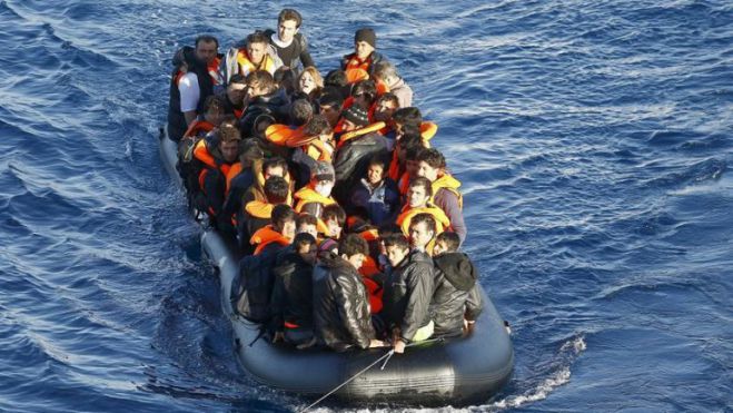 Εντόπισαν σκάφος που μεταφέρει μετανάστες ανοιχτά της Κρήτης
