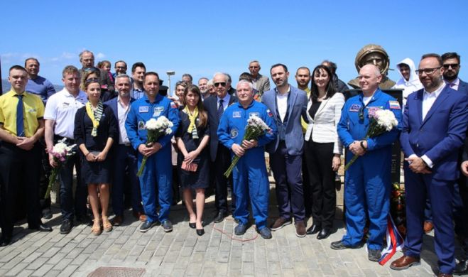 Εγκαινιάστηκε το Πάρκο «Γιούρι Γκαγκάριν» παρουσία πέντε Ρώσων κοσμοναυτών