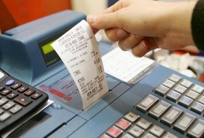 Στο δρόμο οι ελεγκτές της ΔΟΥ Χανίων - Σφράγισαν δυο καταστήματα