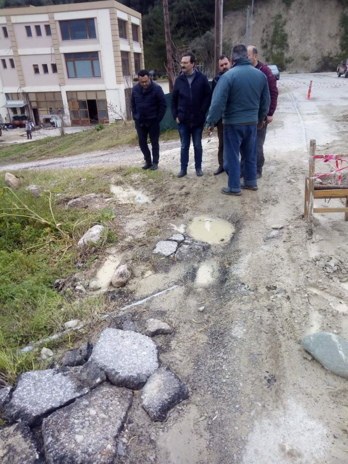 Περιοδεία κλιμακίου της ΤΕ Χανίων του ΚΚΕ σε χωριά του δήμου Πλατανιά που έχουν υποστεί καταστροφές