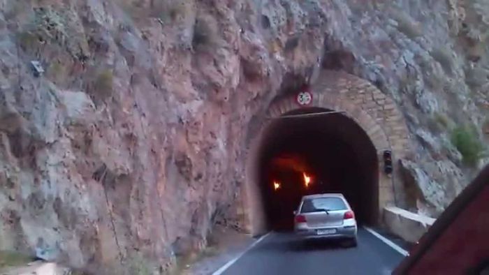 Διακοπή της λειτουργίας των φαναριών στα Τοπόλια