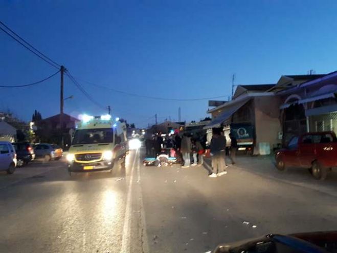 &Tau;&rho;&omicron;&chi;&alpha;ί&omicron; &mu;&epsilon; &tau;&rho;&alpha;&upsilon;&mu;&alpha;&tau;&iota;&sigma;&mu;ό &eta;&lambda;&iota;&kappa;&iota;&omega;&mu;έ&nu;&eta;&sigmaf; &gamma;&upsilon;&nu;&alpha;ί&kappa;&alpha;&sigmaf; &sigma;&tau;&alpha; &Chi;&alpha;&nu;&iota;ά