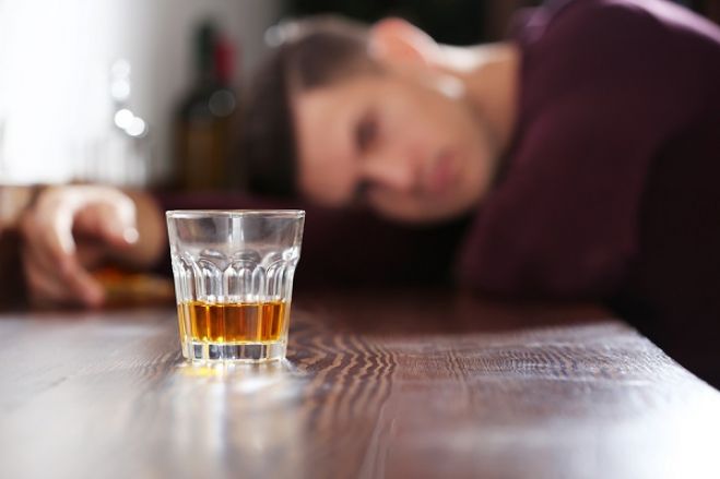 &Tau;&omicron; &alpha;&lambda;&kappa;&omicron;ό&lambda; &laquo;έ&sigma;&tau;&epsilon;&iota;&lambda;&epsilon;&raquo; &sigma;&tau;&omicron; &nu;&omicron;&sigma;&omicron;&kappa;&omicron;&mu;&epsilon;ί&omicron; 16&chi;&rho;&omicron;&nu;&omicron; &sigma;&tau;&omicron; &Eta;&rho;ά&kappa;&lambda;&epsilon;&iota;&omicron;