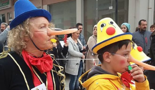 &Eta; &Kappa;ί&sigma;&sigma;&alpha;&mu;&omicron;&sigmaf; &sigma;&upsilon;&nu;&tau;&omicron;&nu;ί&zeta;&epsilon;&tau;&alpha;&iota; &sigma;&epsilon; &kappa;&alpha;&rho;&nu;&alpha;&beta;&alpha;&lambda;&iota;&kappa;&omicron;ύ&sigmaf; &rho;&upsilon;&theta;&mu;&omicron;ύ&sigmaf; .