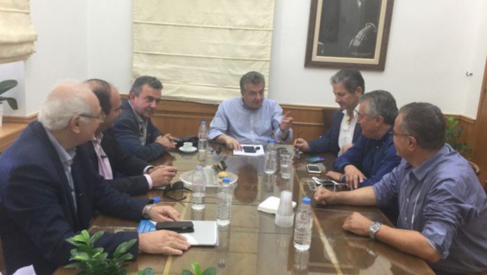 Σε κοινή θέση Περιφερειάρχης και Δήμαρχοι για την κινητικότητα