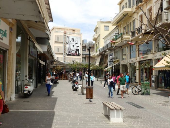 Πτώση κατά 11% στον τζίρο των επιχειρήσεων στα Χανιά