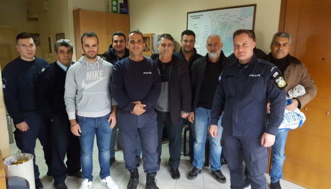 &Sigma;&tau;&omicron; &Alpha;.&Tau;. &Alpha;&sigma;&tau;&epsilon;&rho;&omicron;&upsilon;&sigma;ί&omega;&nu; &omicron;&iota; &Alpha;&sigma;&tau;&upsilon;&nu;&omicron;&mu;&iota;&kappa;&omicron;ί &tau;&omicron;&upsilon; &Eta;&rho;&alpha;&kappa;&lambda;&epsilon;ί&omicron;&upsilon;