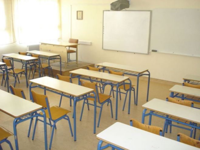 &Sigma;&epsilon; &alpha;&pi;&epsilon;&rho;&gamma;ί&alpha; &kappa;&alpha;&lambda;&epsilon;ί &sigma;&tau;&iota;&sigmaf; 12 &Alpha;&pi;&rho;&iota;&lambda;ί&omicron;&upsilon; &eta; &Epsilon;&Lambda;&Mu;&Epsilon; &Chi;&alpha;&nu;ί&omega;&nu;