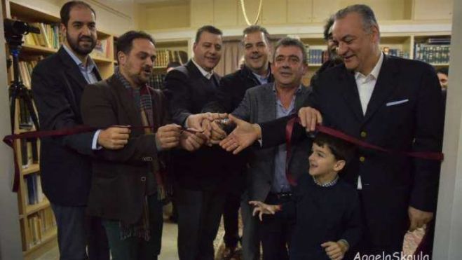 &Alpha;&nu;ώ&gamma;&epsilon;&iota;&alpha;: &Epsilon;&gamma;&kappa;&alpha;&iota;&nu;&iota;ά&sigma;&tau;&eta;&kappa;&epsilon; &eta; &beta;&iota;&beta;&lambda;&iota;&omicron;&theta;ή&kappa;&eta; - &delta;&omega;&rho;&epsilon;ά &tau;&eta;&sigmaf; &omicron;&iota;&kappa;&omicron;&gamma;έ&nu;&epsilon;&iota;&alpha;&sigmaf; &laquo;&Kappa;&omicron;&upsilon;&nu;&tau;&omicron;&beta;&alpha;&gamma;&gamma;έ&lambda;&eta;&raquo;