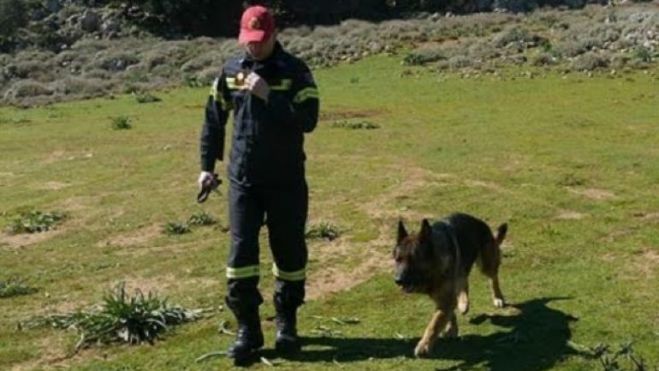 &quot;Άνοιξε η γη και την κατάπιε&quot; - Μεγαλώνει η αγωνία για τη 16χρονη