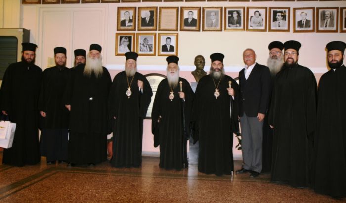 Τον Αντιπεριφερειάρχη Χανίων επισκέφθηκαν ιεράρχες