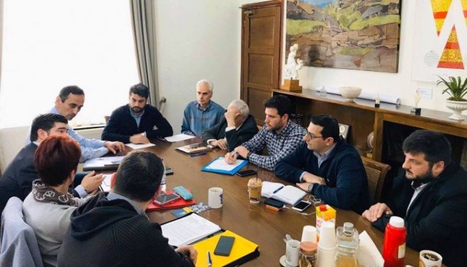 Έ&kappa;&tau;&alpha;&kappa;&tau;&eta; &Epsilon;&kappa;&tau;&epsilon;&lambda;&epsilon;&sigma;&tau;&iota;&kappa;ή &Epsilon;&pi;&iota;&tau;&rho;&omicron;&pi;ή &gamma;&iota;&alpha; &theta;έ&mu;&alpha;&tau;&alpha; &pi;&rho;ό&lambda;&eta;&psi;&eta;&sigmaf; &kappa;&alpha;&iota; &pi;&rho;&omicron;&sigma;&tau;&alpha;&sigma;ί&alpha;&sigmaf; &alpha;&pi;ό &tau;&omicron;&nu; COVID-19 &sigma;&tau;&omicron; &Delta;ή&mu;&omicron; &Chi;&alpha;&nu;ί&omega;&nu;