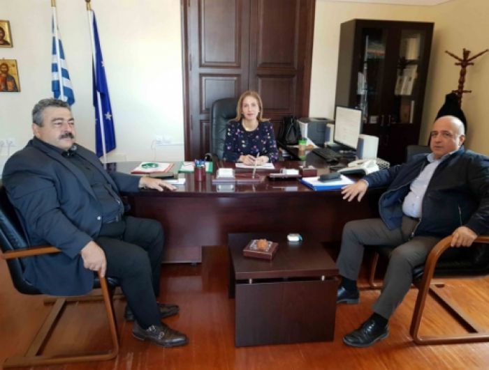 Συνάντηση Κοζυράκη - Καλογερή με φόντο θέματα περιβάλλοντος