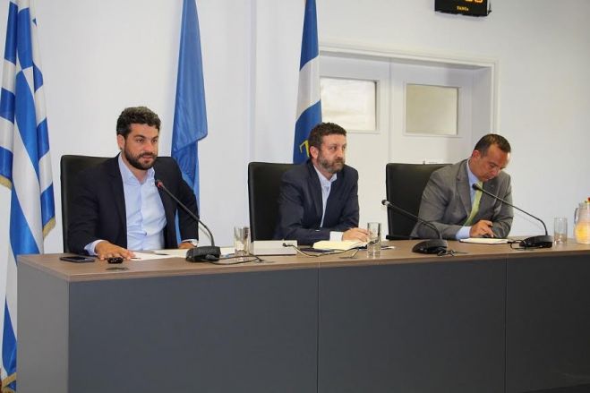 Συνάντηση εργασίας στο Δημαρχείο Χανίων