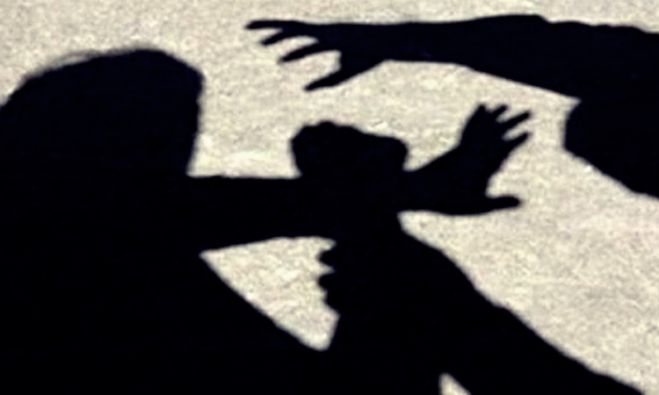 &Sigma;&tau;&omicron; &nu;&omicron;&sigma;&omicron;&kappa;&omicron;&mu;&epsilon;ί&omicron; &Delta;&iota;&epsilon;&upsilon;&theta;&upsilon;&nu;&tau;ή&sigmaf; &Lambda;&upsilon;&kappa;&epsilon;ί&omicron;&upsilon; &sigma;&tau;&alpha; &Chi;&alpha;&nu;&iota;ά