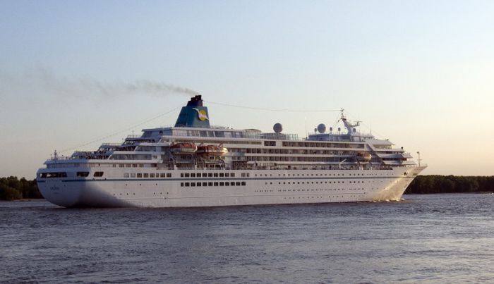 Στο λιμάνι της Σούδας έδεσε εκτάκτως το «MS AMADEA»