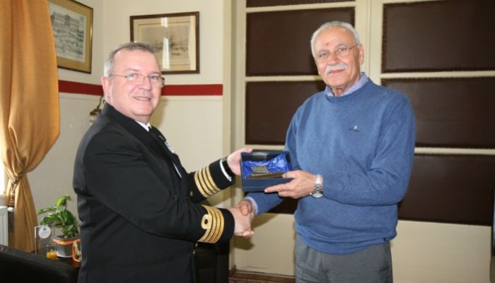Στον Αντιπεριφερειάρχη Χανίων ο νέος Διοικητής Ναυστάθμου Κρήτης