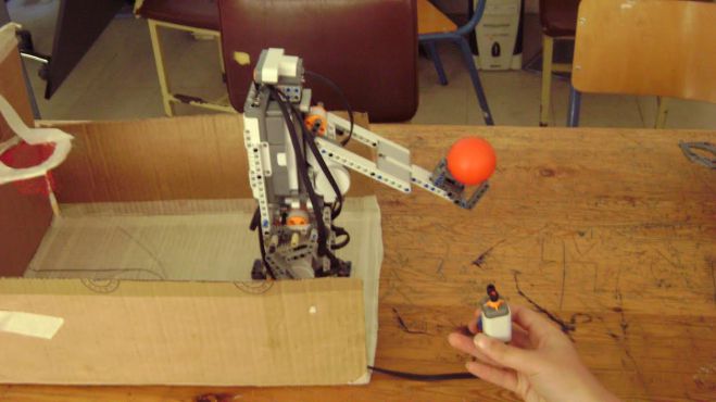 Κρήτη: Μαθητές γυμνασίου έφτιαξαν ρομπότ μπασκετμπολίστα!