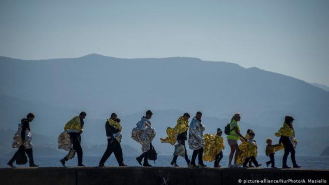 T&omicron; &Eta;&rho;ά&kappa;&lambda;&epsilon;&iota;&omicron; &sigma;&tau;&omicron;&nu; &chi;ά&rho;&tau;&eta; &tau;&omega;&nu; 13 &Delta;ή&mu;&omega;&nu; &gamma;&iota;&alpha; &tau;&eta;&nu; έ&nu;&tau;&alpha;&xi;&eta; &pi;&rho;&omicron;&sigma;&phi;ύ&gamma;&omega;&nu; &kappa;&alpha;&iota; &mu;&epsilon;&tau;&alpha;&nu;&alpha;&sigma;&tau;ώ&nu;