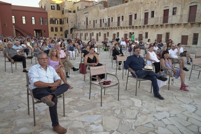 &Sigma;&Upsilon;&Nu;&Epsilon;&Chi;&Iota;&Zeta;&Omicron;&Nu;&Tau;&Alpha;&Iota; &Omicron;&Iota; &Pi;&Alpha;&Rho;&Alpha;&Sigma;&Tau;&Alpha;&Sigma;&Epsilon;&Iota;&Sigma; TOY &Phi;&Alpha;&Epsilon;&Theta;&Omega;&Nu; &Alpha;&Pi;&Omicron; &Tau;&Omicron; &Delta;&Eta;&Pi;&Epsilon;&Theta;&Epsilon;&Kappa;