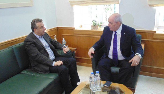 Στην Περιφέρεια ο Υφυπουργός Εξωτερικών Τέρενς Κουίκ