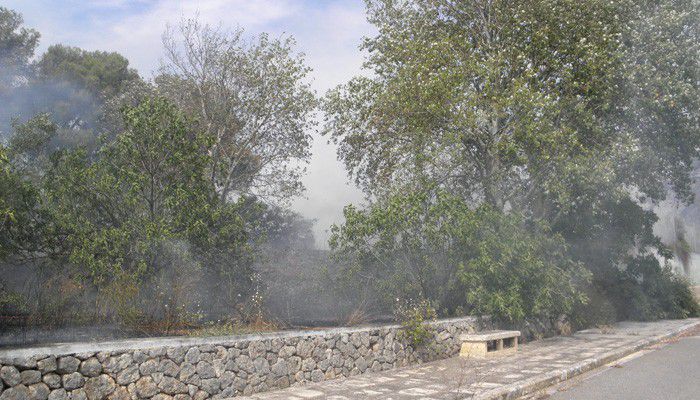 Μεγάλη πυρκαγιά στο παλιό Ψυχιατρείο Χανίων