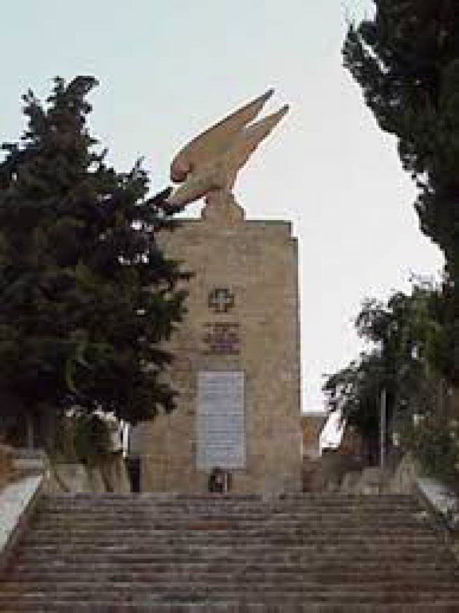 Πρόκληση: Θέλουν να επιστρέψει το “Γερμανικό πουλί” στο νησί