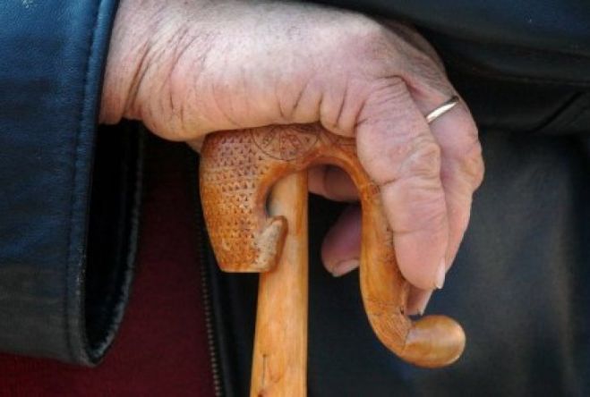 &Epsilon;&xi;&alpha;&phi;ά&nu;&iota;&sigma;&eta; &gamma;&upsilon;&nu;&alpha;ί&kappa;&alpha;&sigmaf; &sigma;&tau;&eta; &Mu;&epsilon;&sigma;&alpha;&rho;ά &Eta;&rho;&alpha;&kappa;&lambda;&epsilon;ί&omicron;&upsilon;