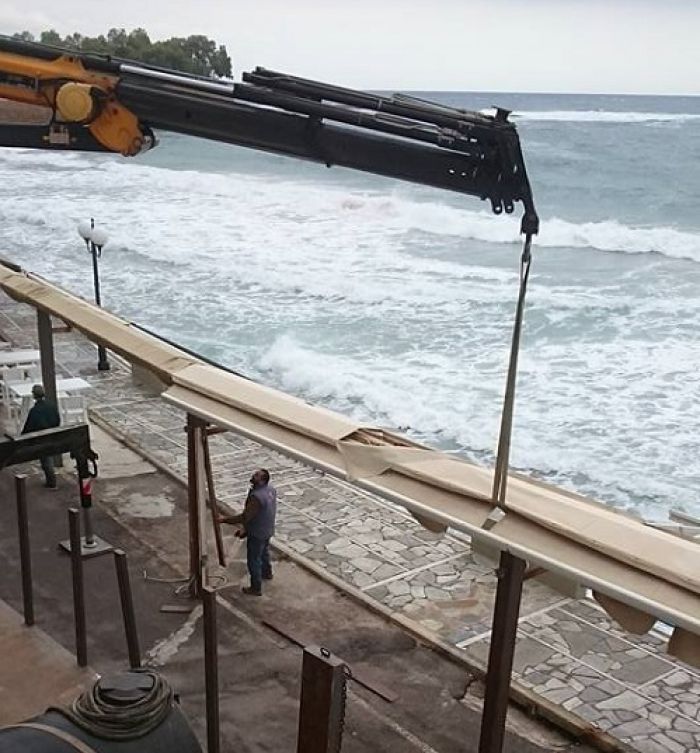 Ξηλώθηκαν αυθαίρετες κατασκευές στο Κουμ Καπί