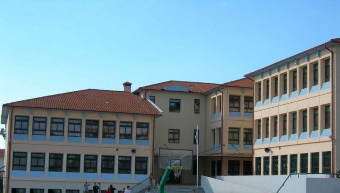 Χρηματοδοτήσεις για τα σχολεία των Χανίων
