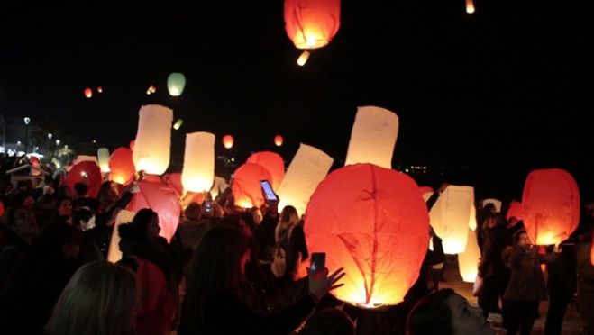 &Epsilon;&kappa;&alpha;&tau;&omicron;&nu;&tau;ά&delta;&epsilon;&sigmaf; &iota;&pi;&tau;ά&mu;&epsilon;&nu;&alpha; &phi;&alpha;&nu;ά&rho;&iota;&alpha; &gamma;έ&mu;&iota;&sigma;&alpha;&nu; &tau;&omicron;&nu; &omicron;&upsilon;&rho;&alpha;&nu;ό &sigma;&tau;έ&lambda;&nu;&omicron;&nu;&tau;&alpha;&sigmaf; &mu;ή&nu;&upsilon;&mu;&alpha; &alpha;&gamma;ά&pi;&eta;&sigmaf; &kappa;&alpha;&iota; &alpha;&lambda;&lambda;&eta;&lambda;&epsilon;&gamma;&gamma;ύ&eta;&sigmaf;