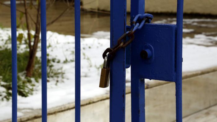 Ποιά σχολεία θα μείνουν κλειστά σήμερα Τετάρτη