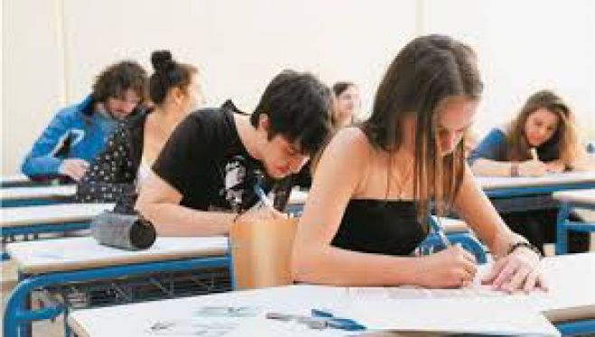Μαθηματικά και Αρχαία Ελληνικά για τους υποψηφίους των ΓΕΛ