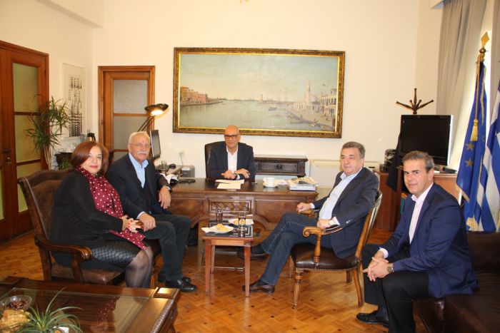 Τα αναπτυξιακά έργα επί τάπητος στη συνάντηση του Δημάρχου Χανίων Τ. Βάμβουκα με τον περιφερειάρχη Κρήτης Σ. Αρναουτάκη