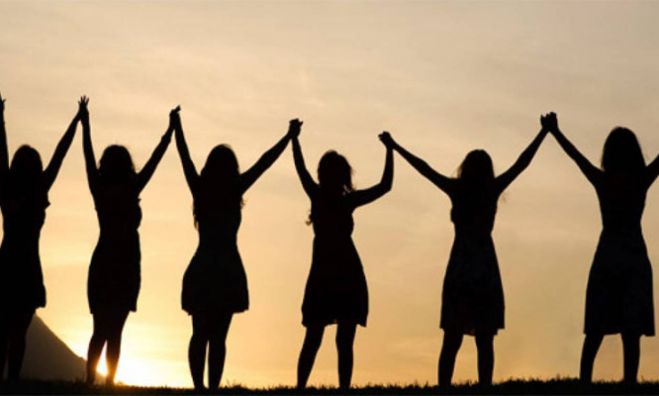 &Epsilon;&nu;&eta;&mu;έ&rho;&omega;&sigma;&eta; &sigma;&epsilon; 4 &gamma;&lambda;ώ&sigma;&sigma;&epsilon;&sigmaf; &gamma;&iota;&alpha; ό&lambda;&epsilon;&sigmaf; &tau;&iota;&sigmaf; &gamma;&upsilon;&nu;&alpha;ί&kappa;&epsilon;&sigmaf; &alpha;&pi;ό &tau;&omicron; &Delta;ή&mu;&omicron; &Eta;&rho;&alpha;&kappa;&lambda;&epsilon;ί&omicron;&upsilon;