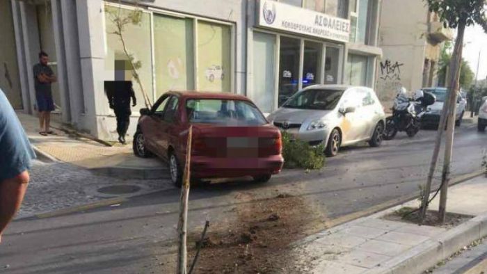 "Ταύρος σε υαλοπωλείο" στο ΠΑΓΝΗ, ο οδηγός, μετά το τροχαίο
