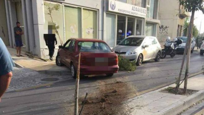 &quot;Ταύρος σε υαλοπωλείο&quot; στο ΠΑΓΝΗ, ο οδηγός, μετά το τροχαίο
