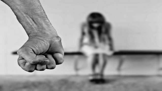 58 &chi;&rho;ό&nu;&iota;&alpha; &kappa;ά&theta;&epsilon;&iota;&rho;&xi;&eta; &sigma;&tau;&omicron;&nu; &pi;&alpha;&tau;έ&rho;&alpha; &alpha;&pi;ό &tau;&omicron; &Eta;&rho;ά&kappa;&lambda;&epsilon;&iota;&omicron; &pi;&omicron;&upsilon; &beta;ί&alpha;&zeta;&epsilon; &tau;&eta;&nu; &kappa;ό&rho;&eta; &tau;&omicron;&upsilon;