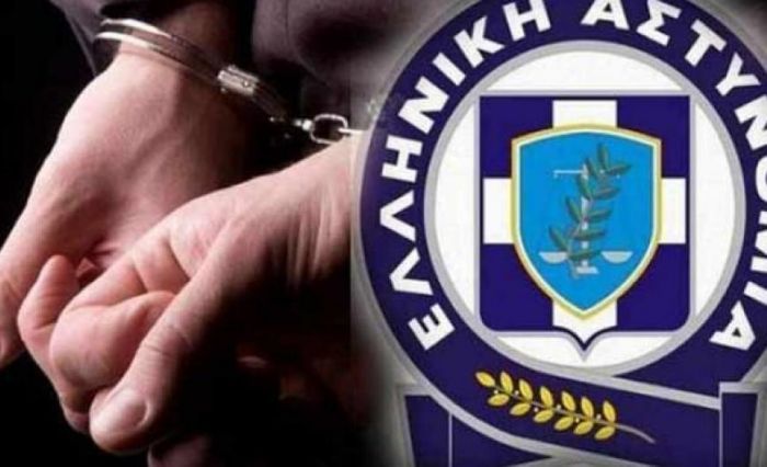 Εξαπατούσαν ηλικιωμένους υποδυόμενοι τους αστυνομικούς