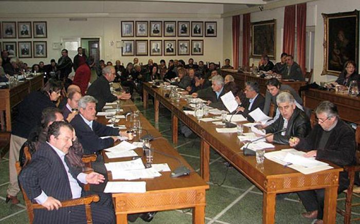 Συνεδριάζει με 13 θέαματα το Δ.Σ Χανίων