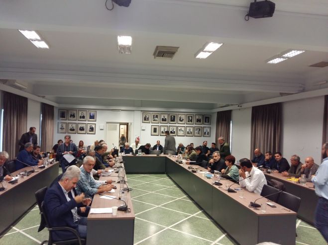 &Sigma;&upsilon;&nu;&epsilon;&delta;&rho;&iota;ά&zeta;&epsilon;&iota; &tau;&omicron; &Delta;&eta;&mu;&omicron;&tau;&iota;&kappa;ό &sigma;&upsilon;&mu;&beta;&omicron;ύ&lambda;&iota;&omicron; &Chi;&alpha;&nu;ί&omega;&nu;