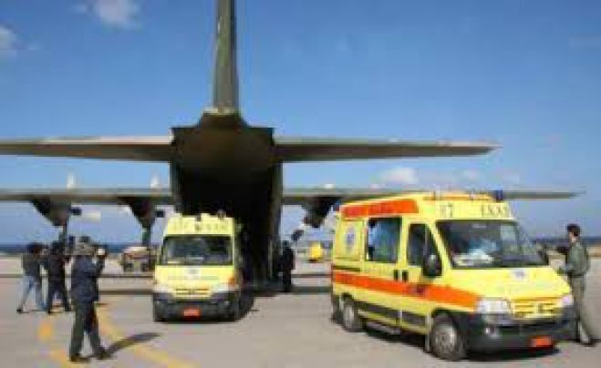 Αερομεταφορά με ευτράπελα για 2 παιδιά από Σαντορίνη Κρήτη