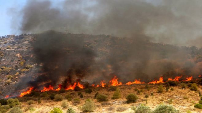 Συναγερμός από φωτιά στη βάση στο Μαράθι