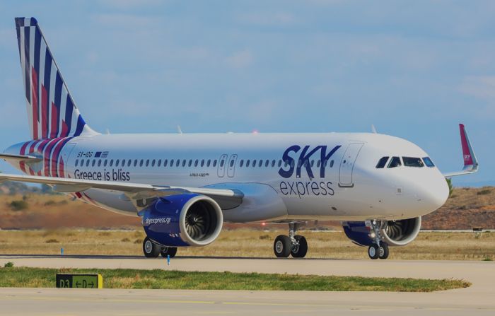H SKY express ξεκινά τις απευθείας πτήσεις  Αθήνα - Μιλάνο